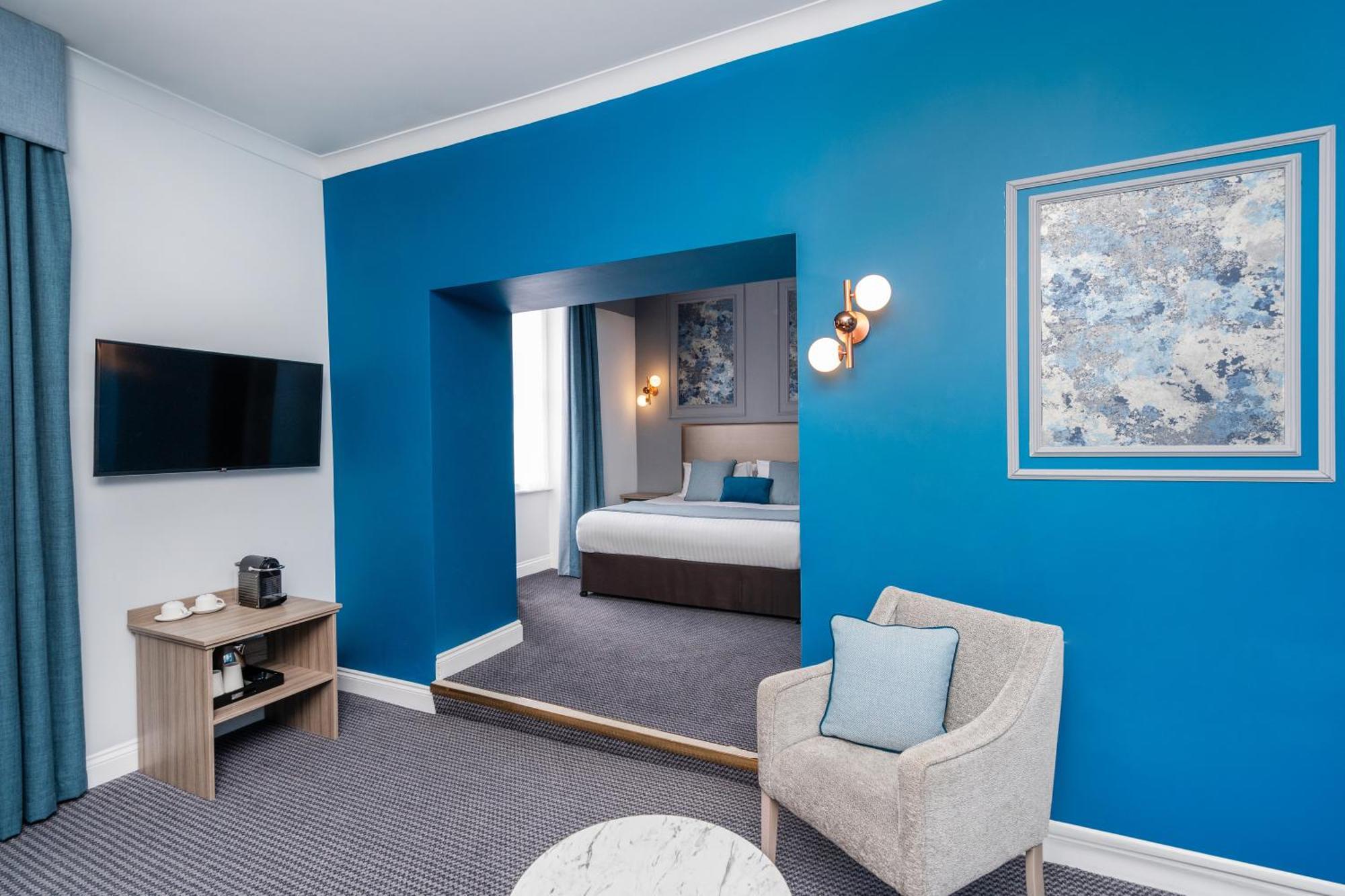 Bromley Court Hotel London Экстерьер фото